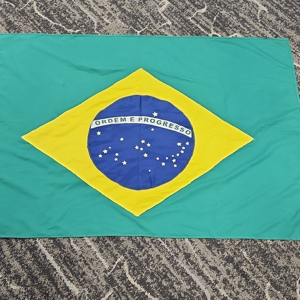 Brazil Flag Sewn 39" x 56" - Picture 5 of 10